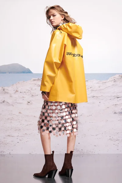 Look 10